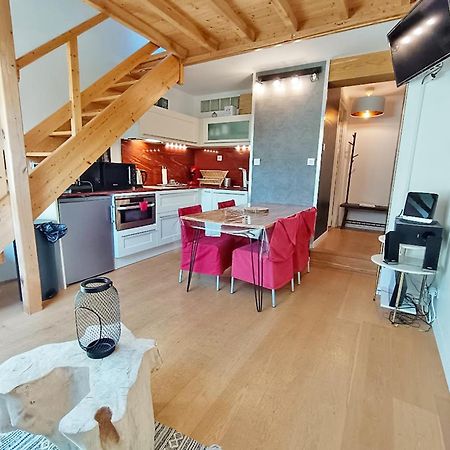 Apartamento Le Nid De Juliette, T3 Duplex, Parking, Cave Bagnères-de-Luchon Exterior foto