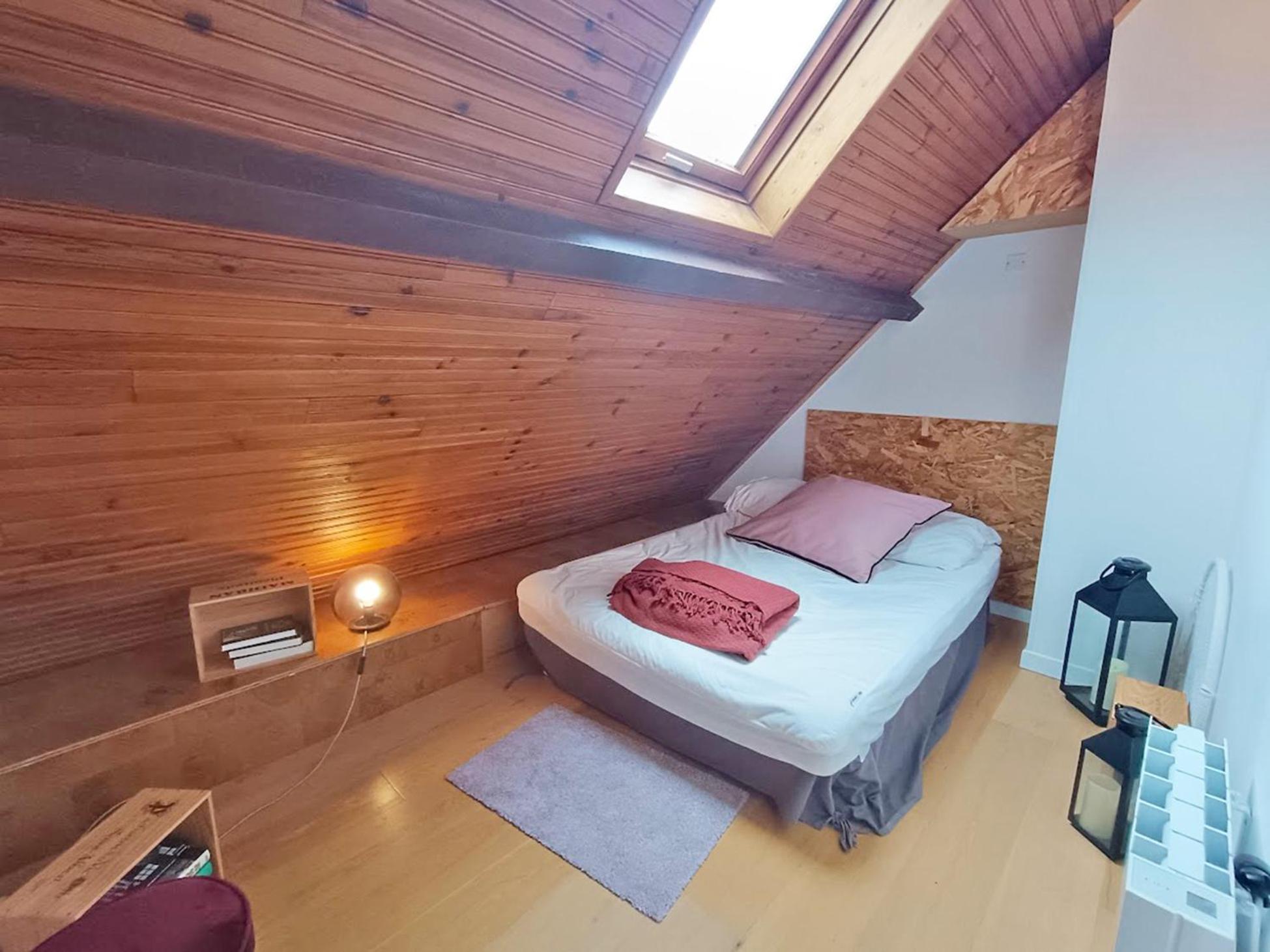Apartamento Le Nid De Juliette, T3 Duplex, Parking, Cave Bagnères-de-Luchon Exterior foto