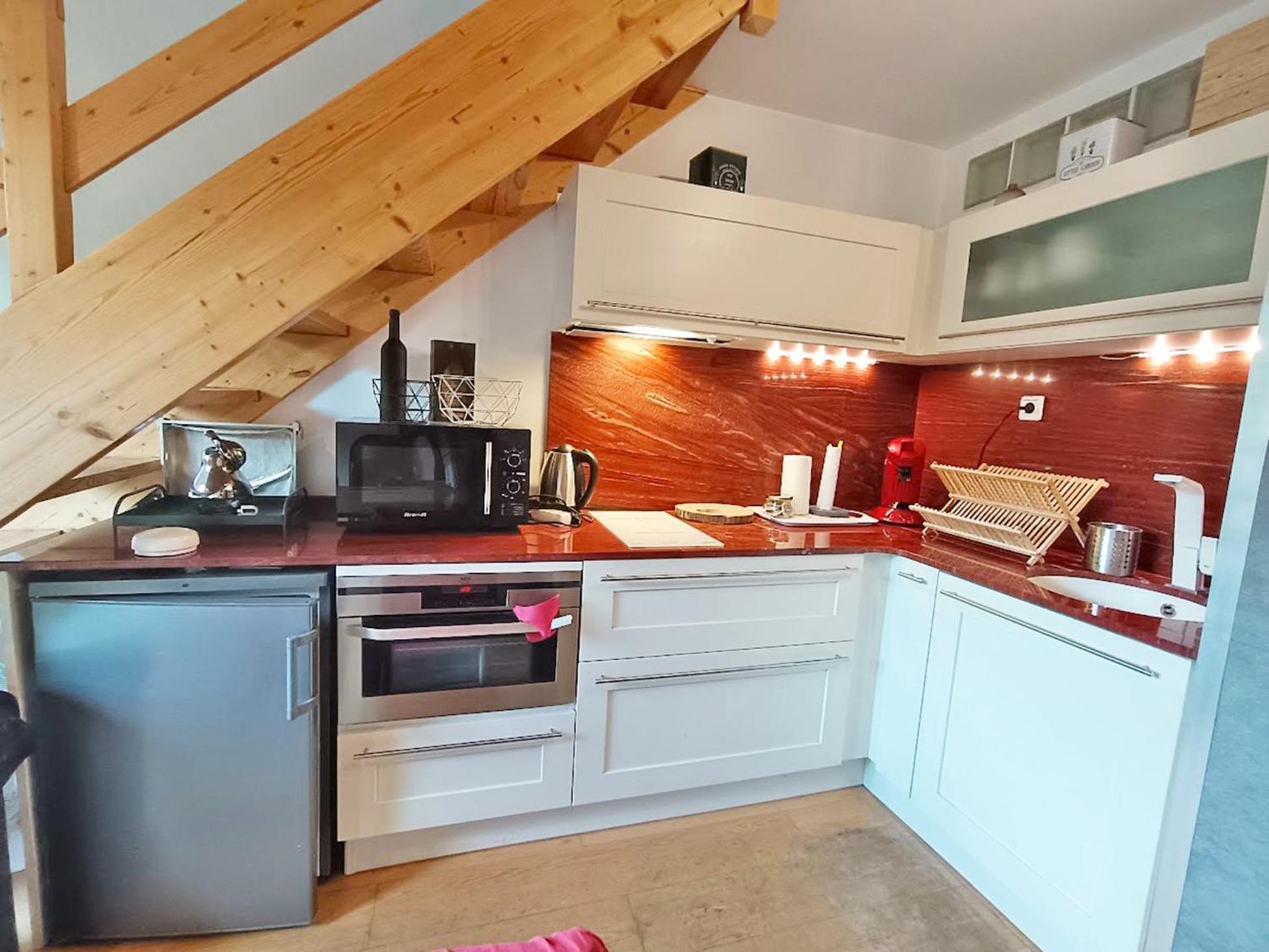 Apartamento Le Nid De Juliette, T3 Duplex, Parking, Cave Bagnères-de-Luchon Exterior foto